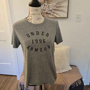 Women's Under Armour Tshirt